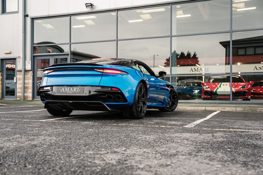 Aston Martin DBS