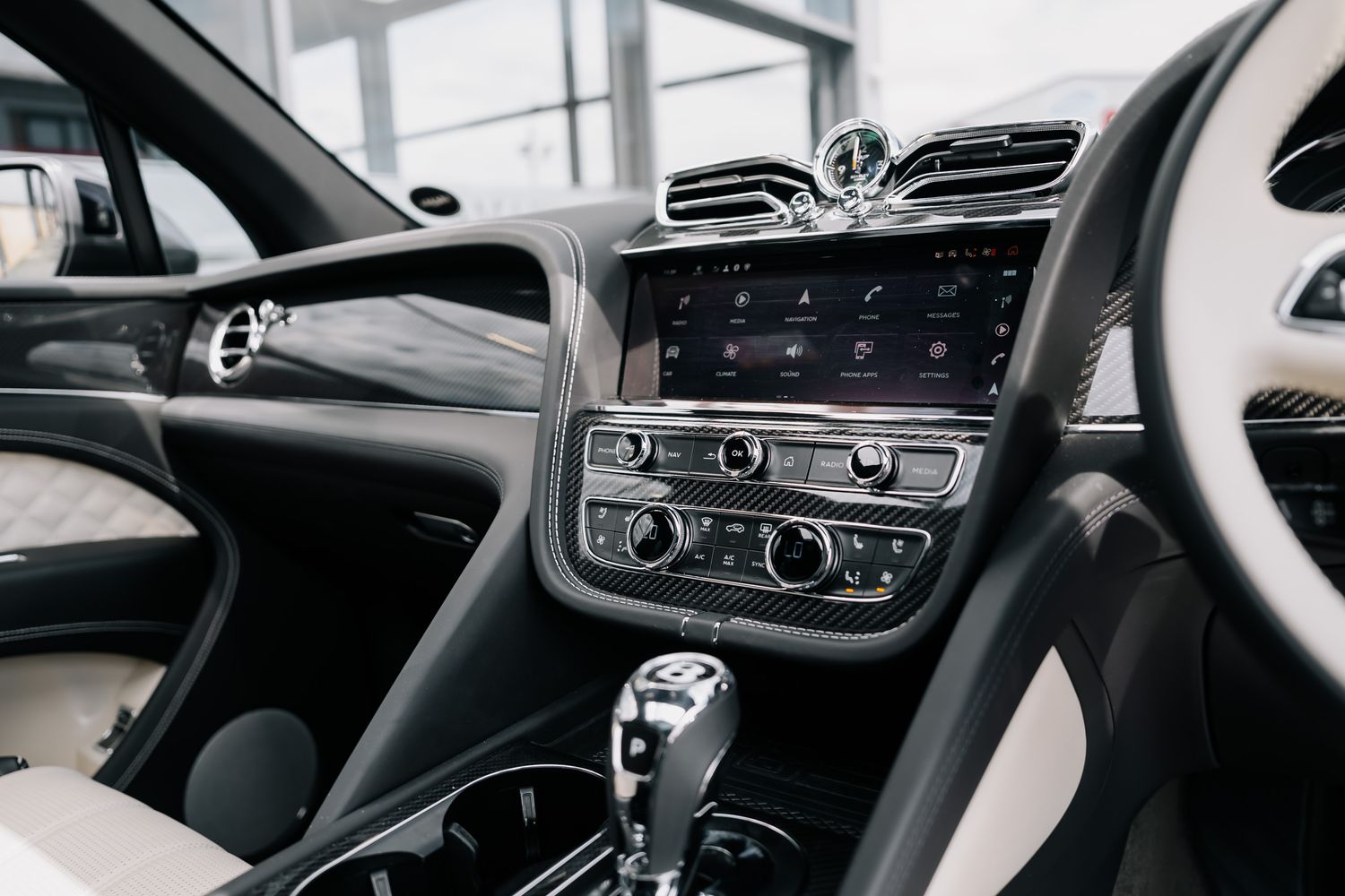 Bentley  Bentayga Model Guide