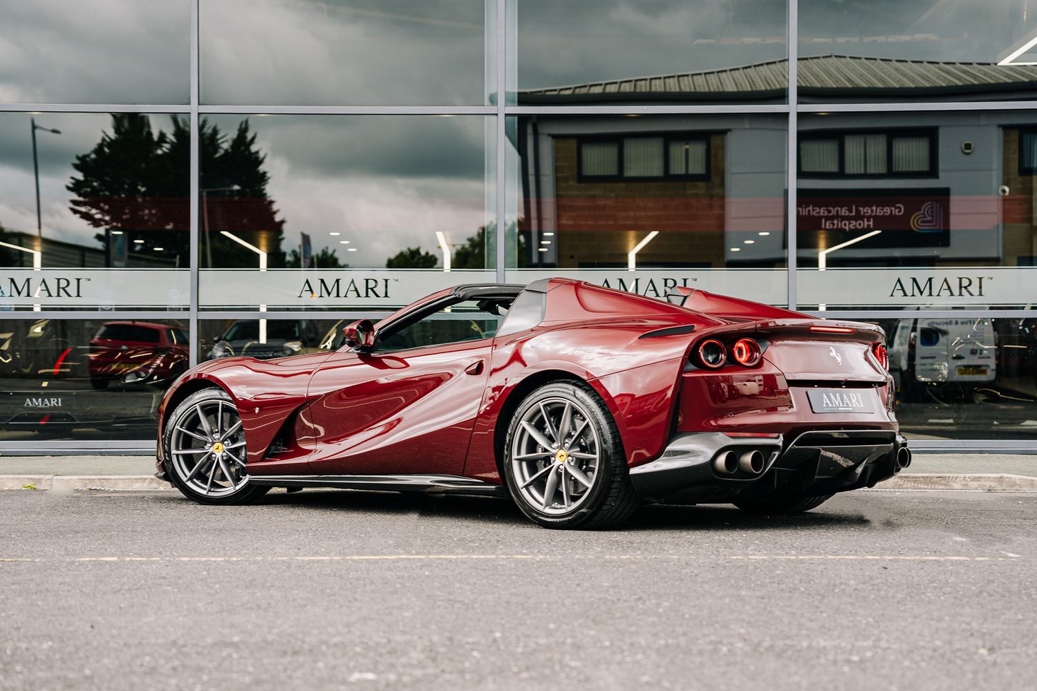 Ferrari  812 Superfast  Model Guide