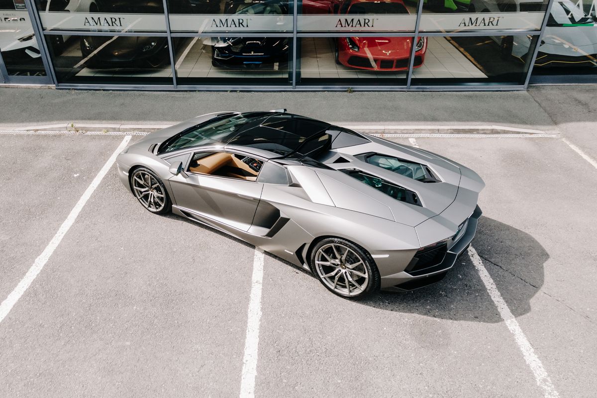 Lamborghini Aventador Roadster LP 700-4 6.5 LP 700-4 ROADSTER 2DR SEMI AUTOMATIC