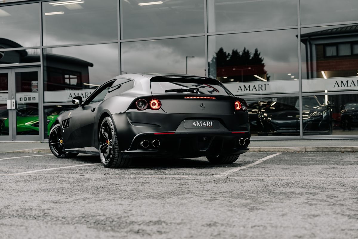 Ferrari GTC4 Lusso 6.3 V12