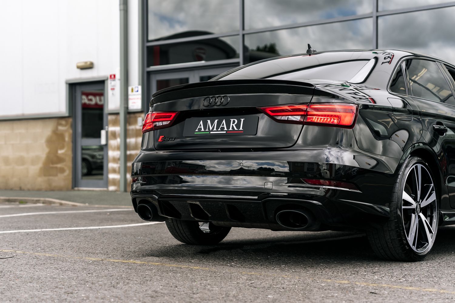 Audi RS3 Saloon 2.5 Rs 3 Tfsi Quattro 4Dr Semi Automatic