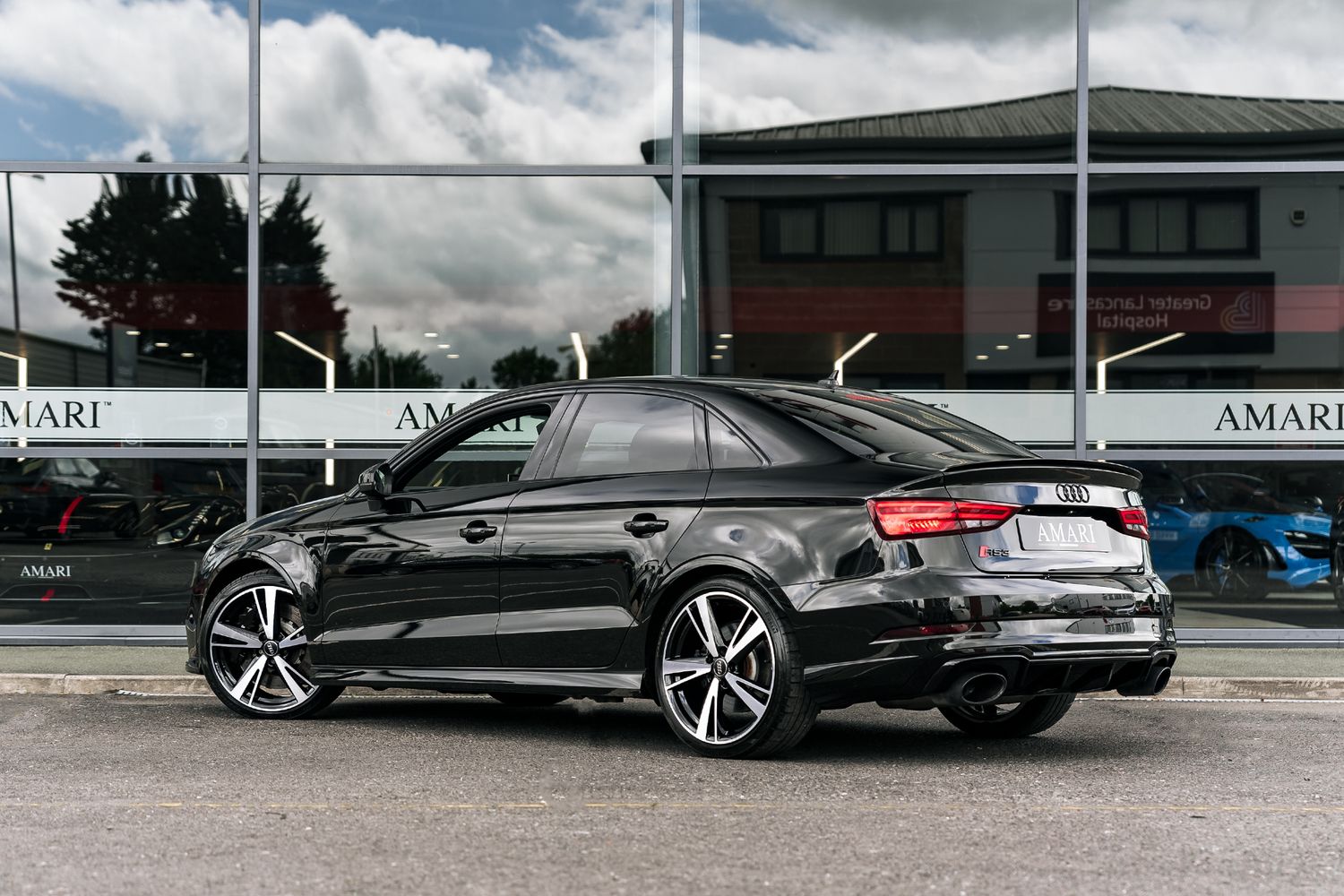 Audi RS3 Saloon 2.5 Rs 3 Tfsi Quattro 4Dr Semi Automatic