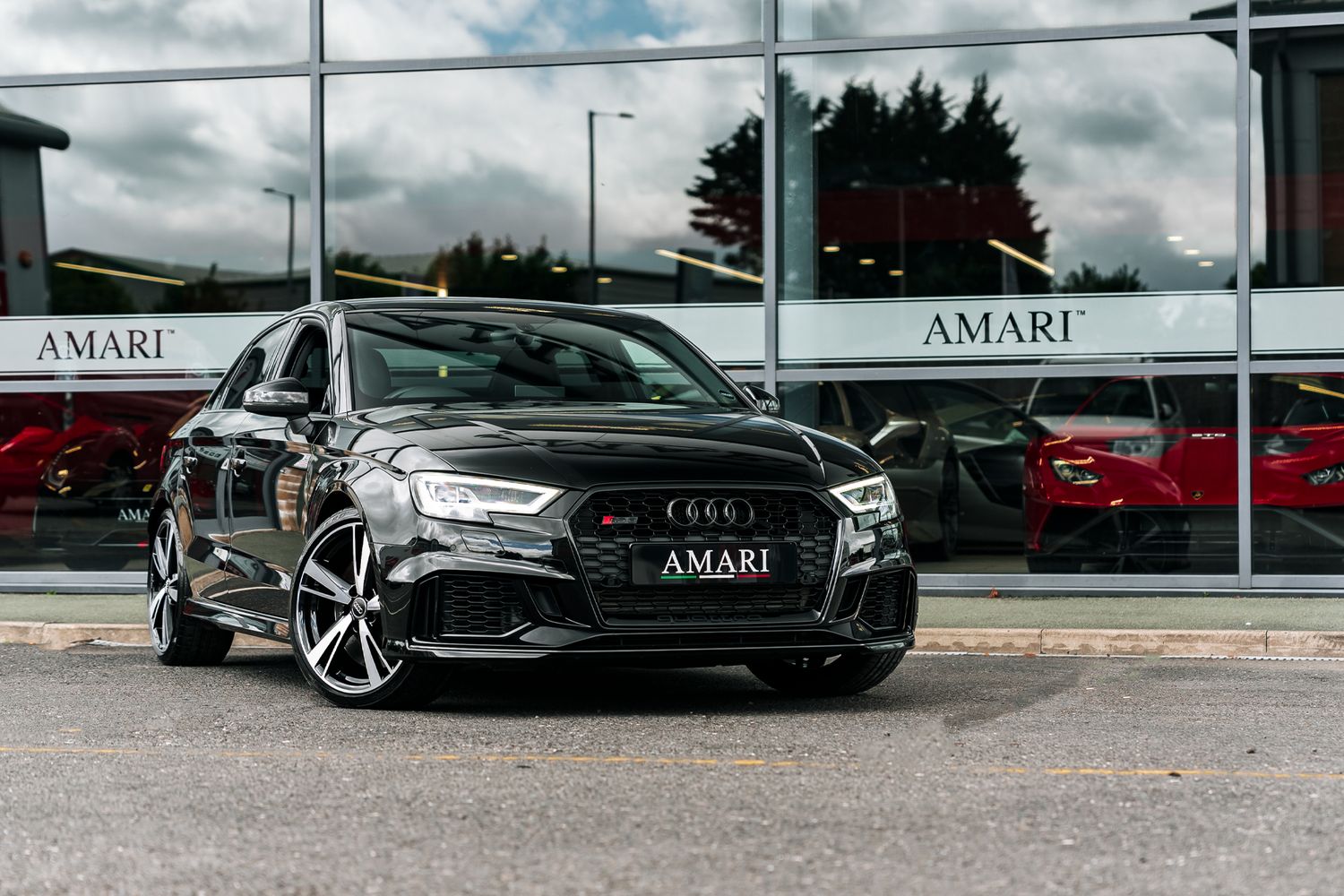 Audi RS3 Saloon 2.5 Rs 3 Tfsi Quattro 4Dr Semi Automatic