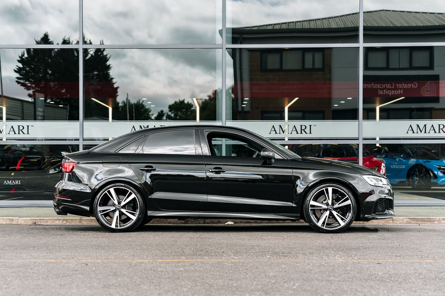 Audi RS3 Saloon 2.5 Rs 3 Tfsi Quattro 4Dr Semi Automatic