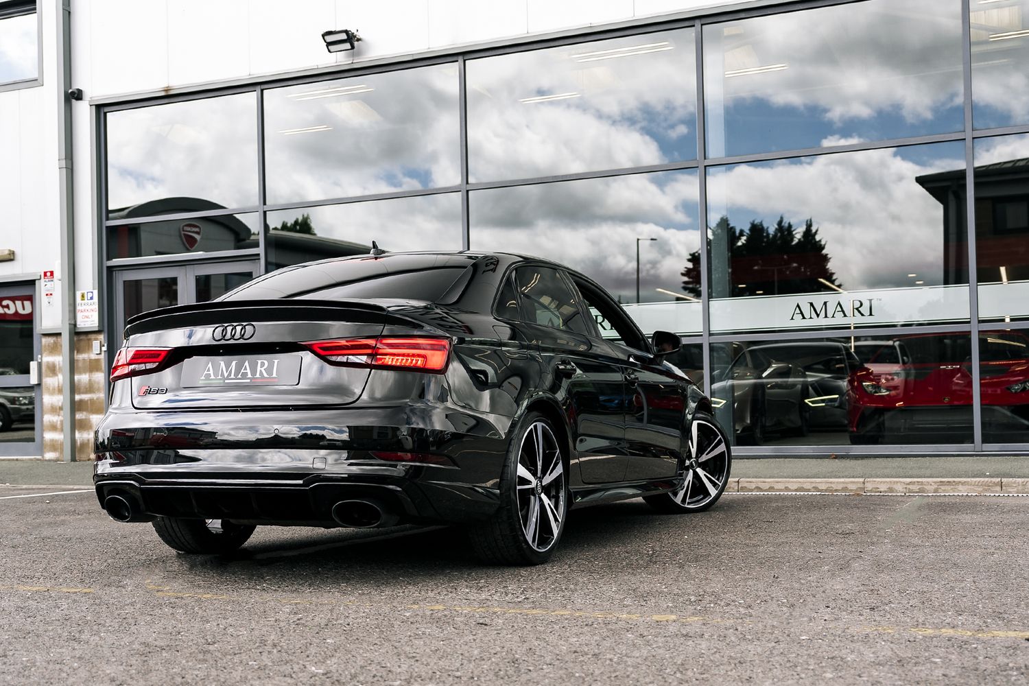 Audi RS3 Saloon 2.5 Rs 3 Tfsi Quattro 4Dr Semi Automatic