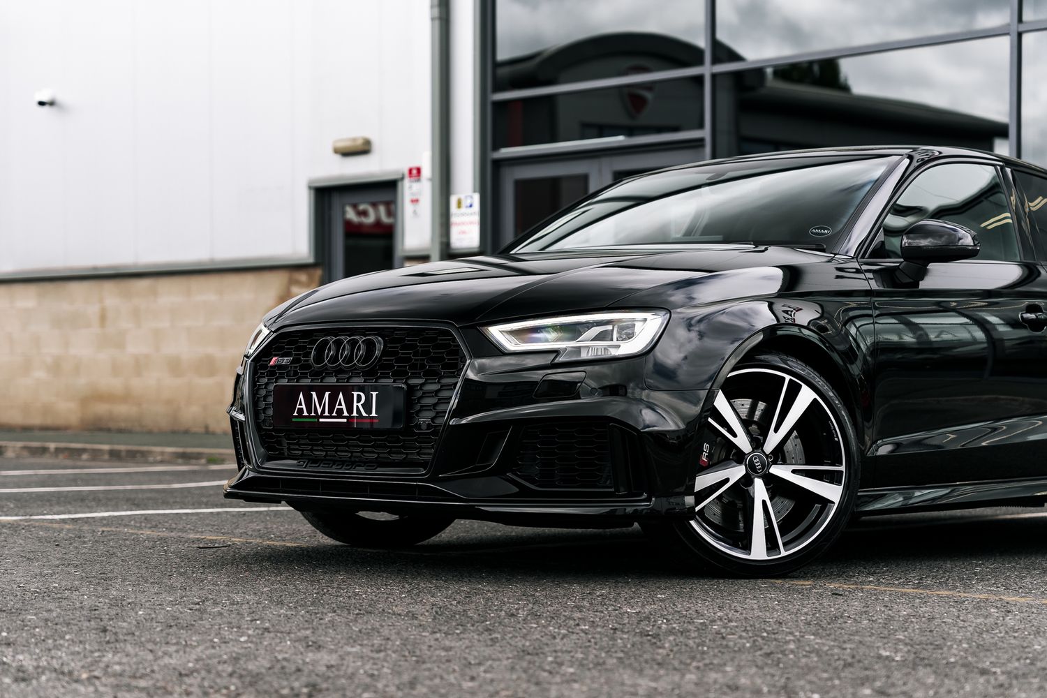Audi RS3 Saloon 2.5 Rs 3 Tfsi Quattro 4Dr Semi Automatic
