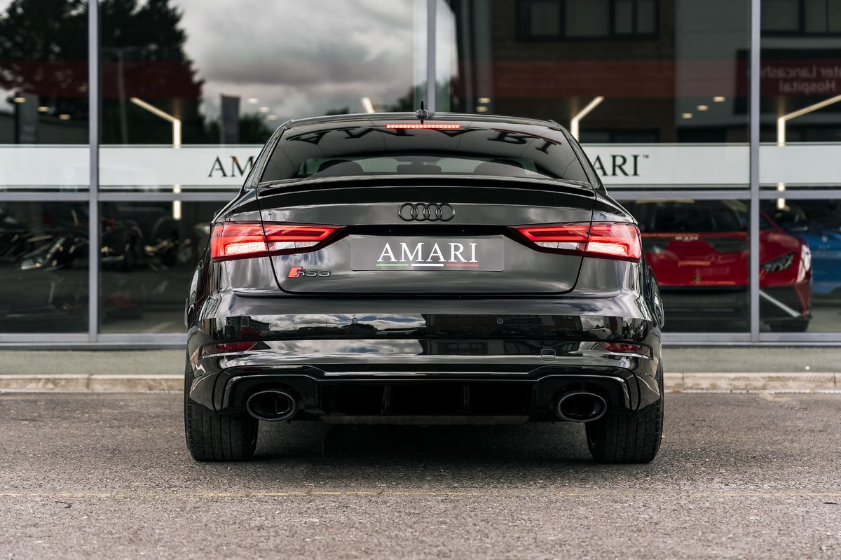 Audi RS3 Saloon 2.5 Rs 3 Tfsi Quattro 4Dr Semi Automatic