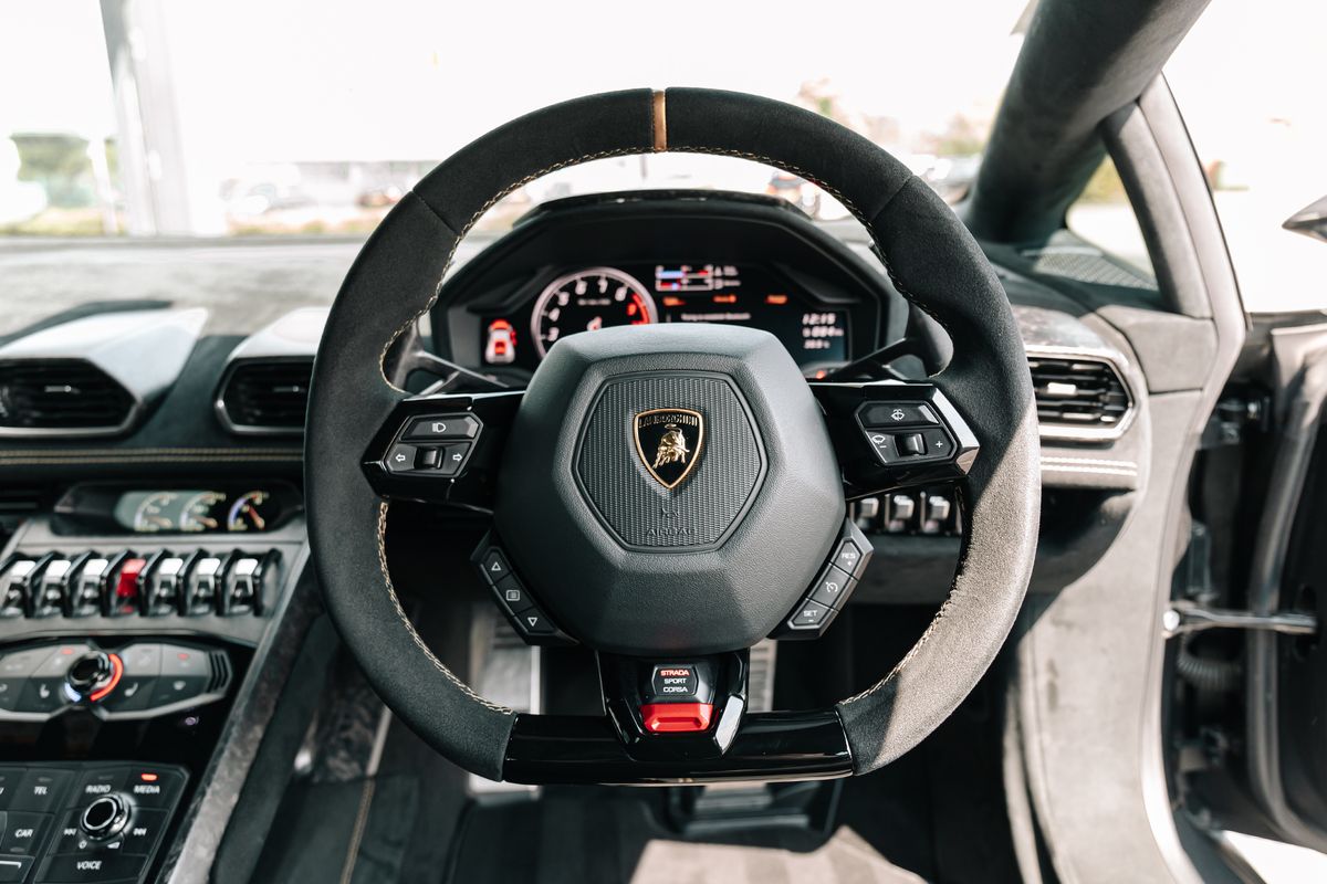 Lamborghini Huracan Coupe 5.2 LP 640-4 Performante