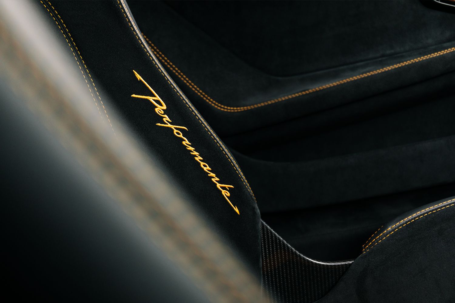 Lamborghini Huracan Performante LP640-4 Semi Automatic
