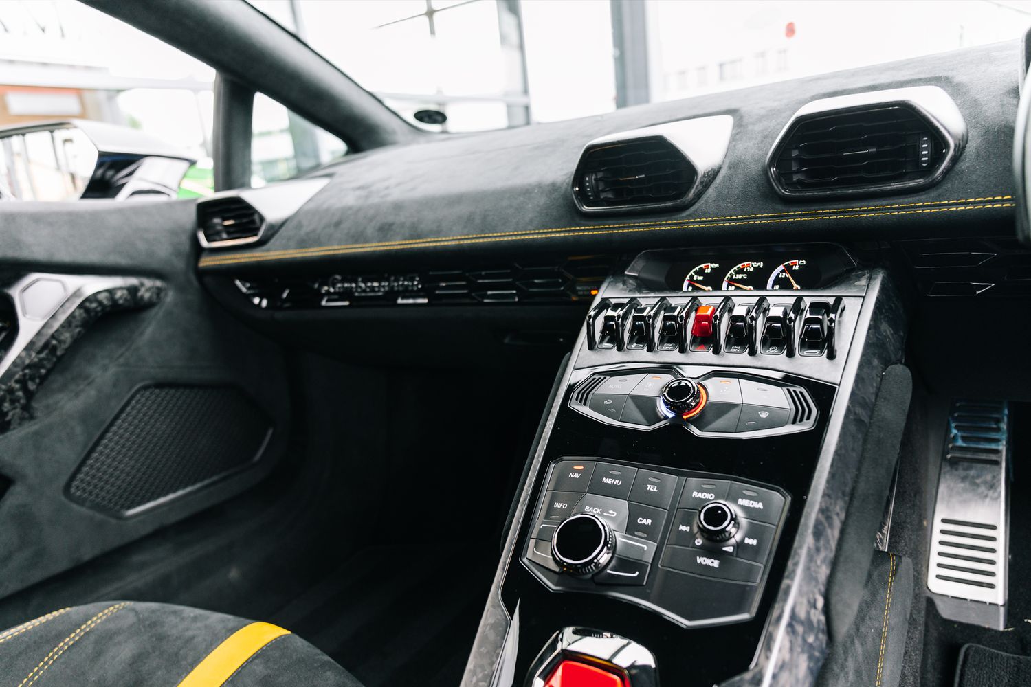 Lamborghini Huracan Performante LP640-4 Semi Automatic