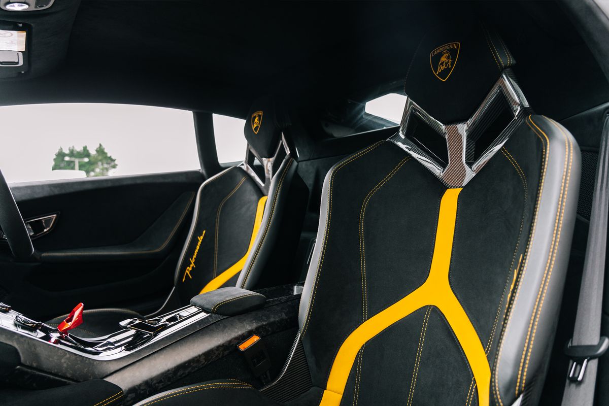 Lamborghini Huracan Performante LP640-4 Semi Automatic