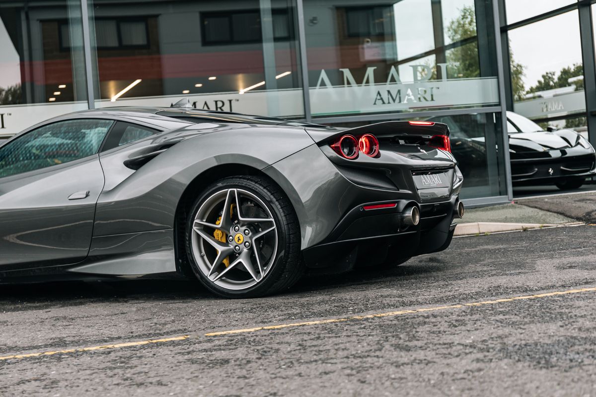 Ferrari F8 Tributo 3.9 TRIBUTO
