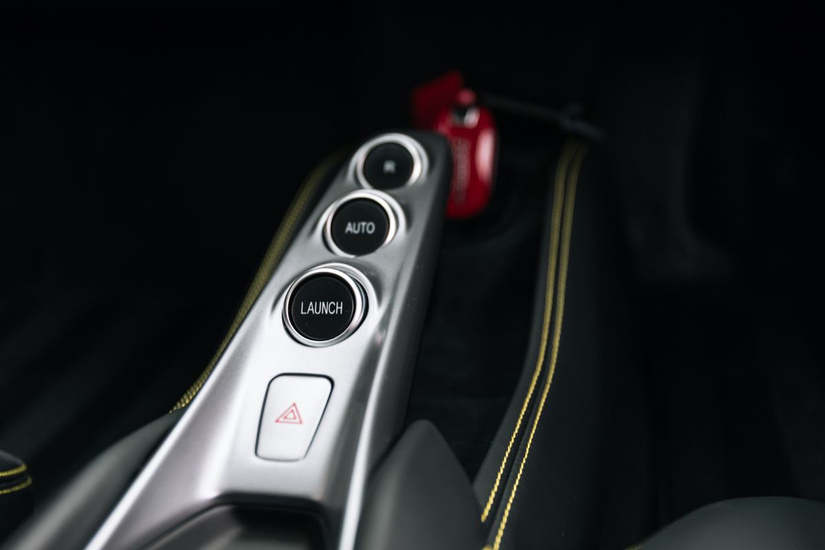 Ferrari F8 Tributo 3.9 TRIBUTO