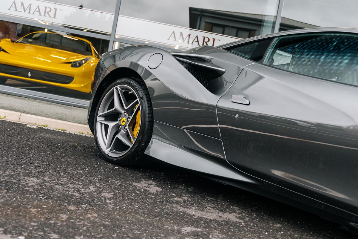 Ferrari F8 Tributo 3.9 TRIBUTO