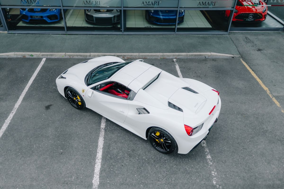 Ferrari 488 Spider 3.9