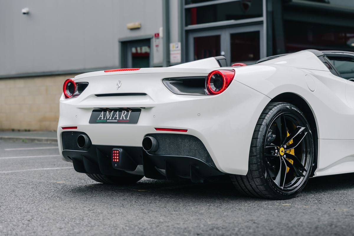 Ferrari 488 Spider 3.9