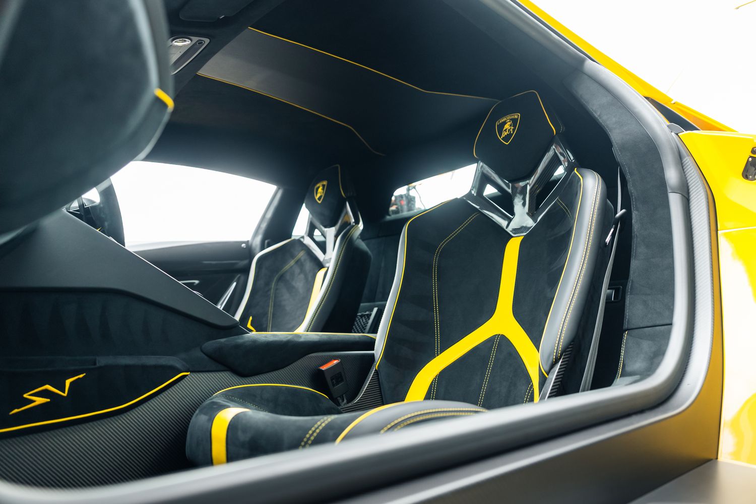 Lamborghini Aventador SV