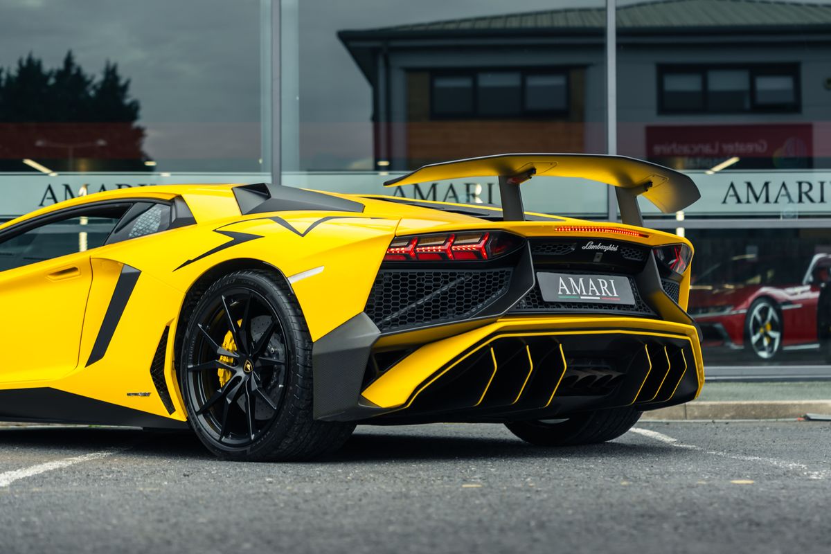 Lamborghini Aventador SV