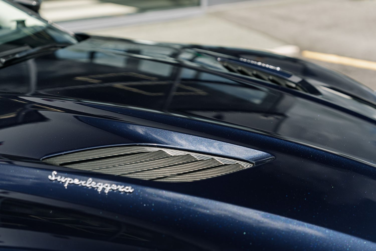 Aston Martin DBS Superleggera Volante 5.2 V12