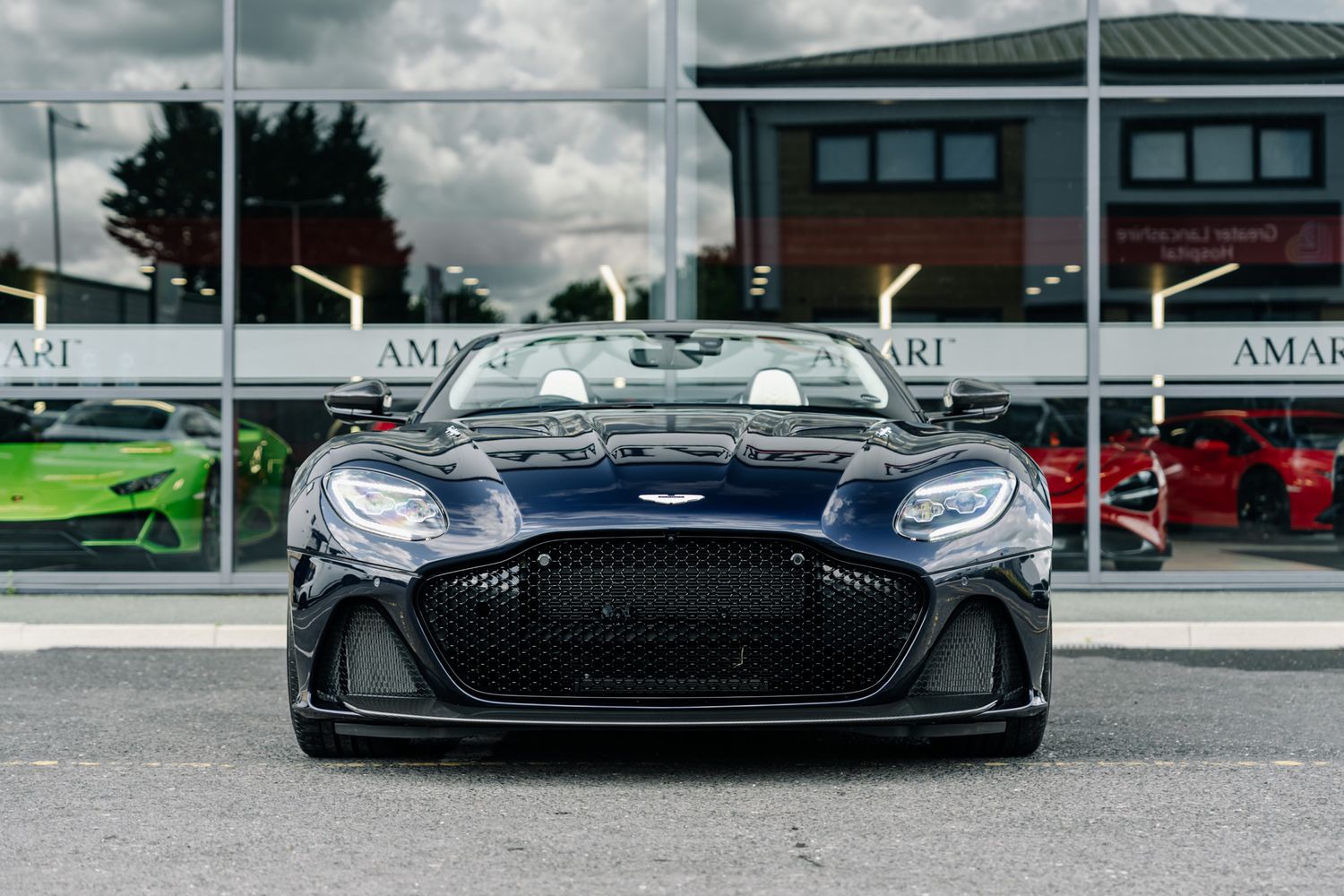 Aston Martin DBS Superleggera Volante 5.2 V12