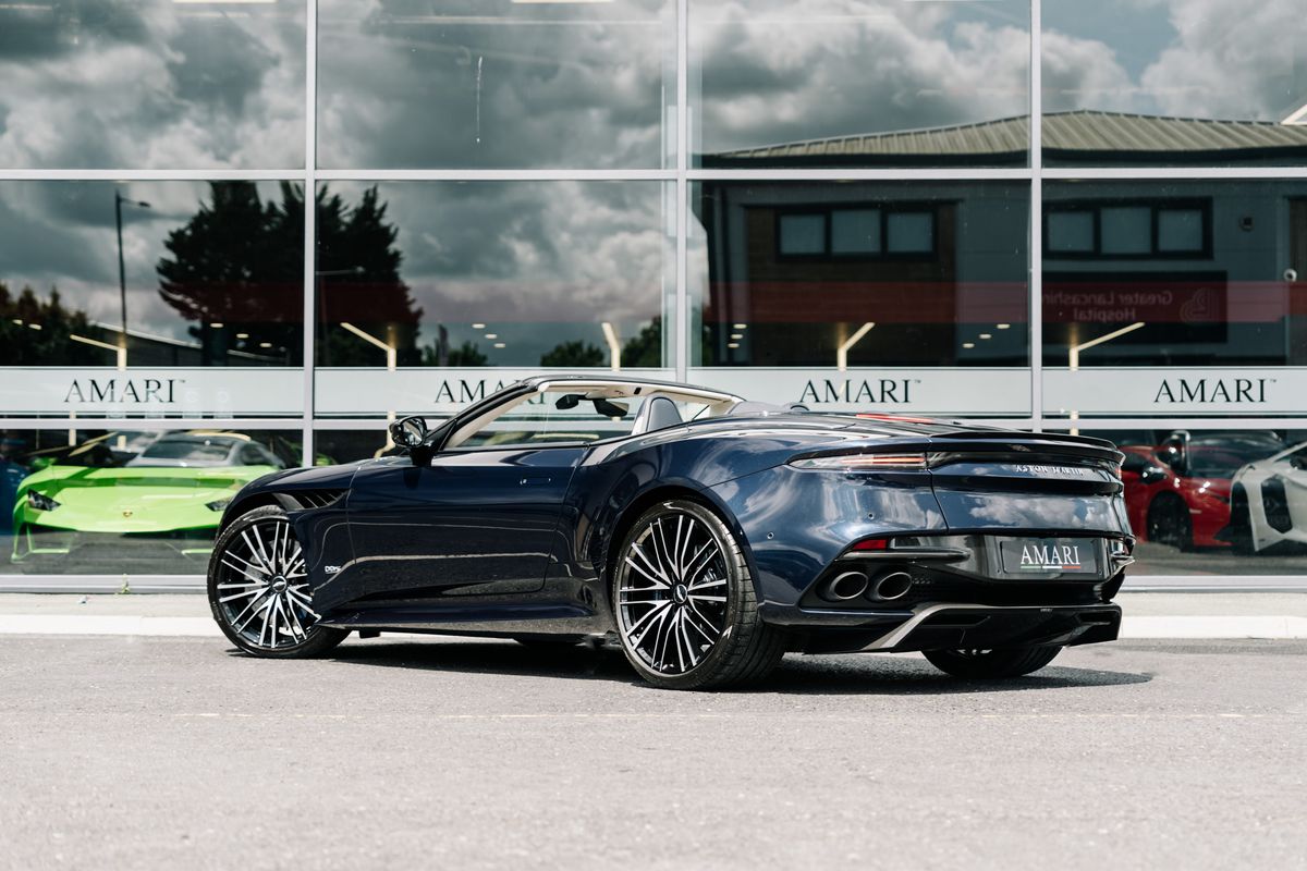 Aston Martin DBS Superleggera Volante 5.2 V12