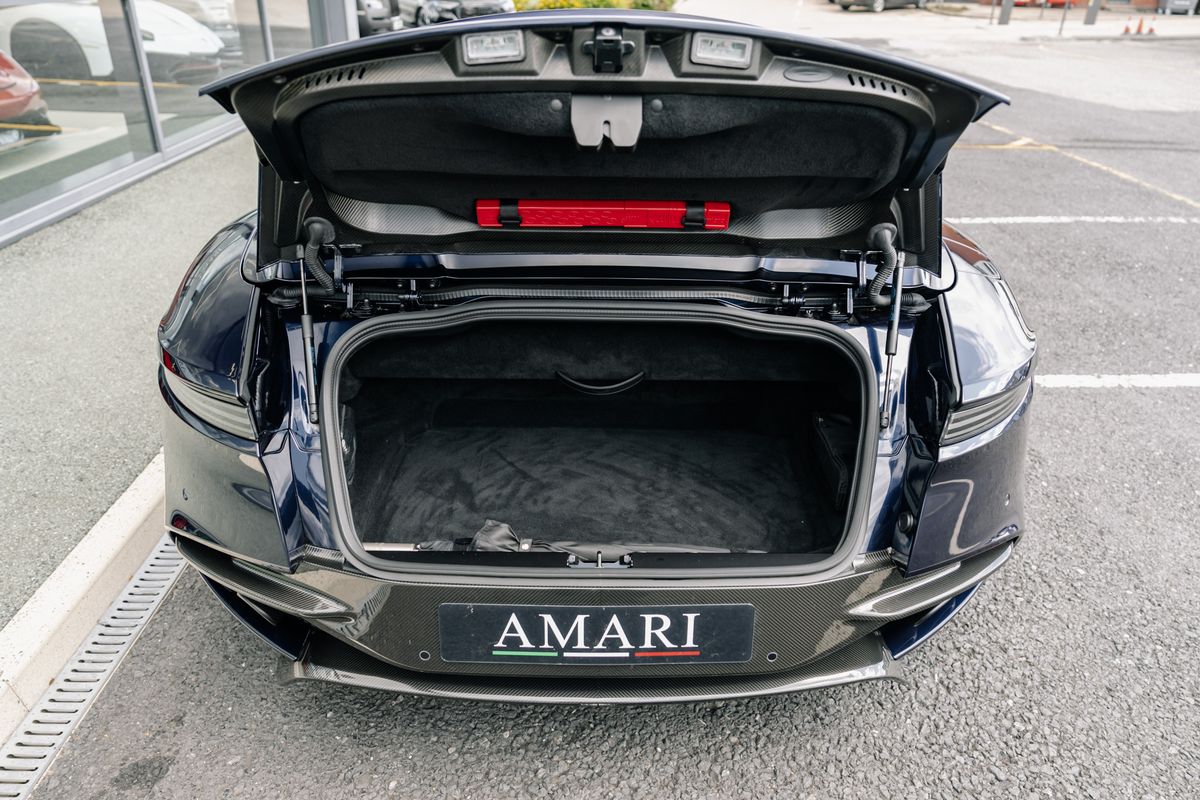 Aston Martin DBS Superleggera Volante 5.2 V12