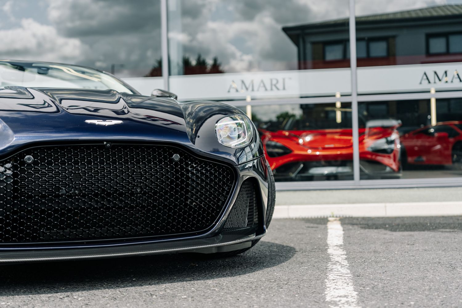 Aston Martin DBS Superleggera Volante 5.2 V12