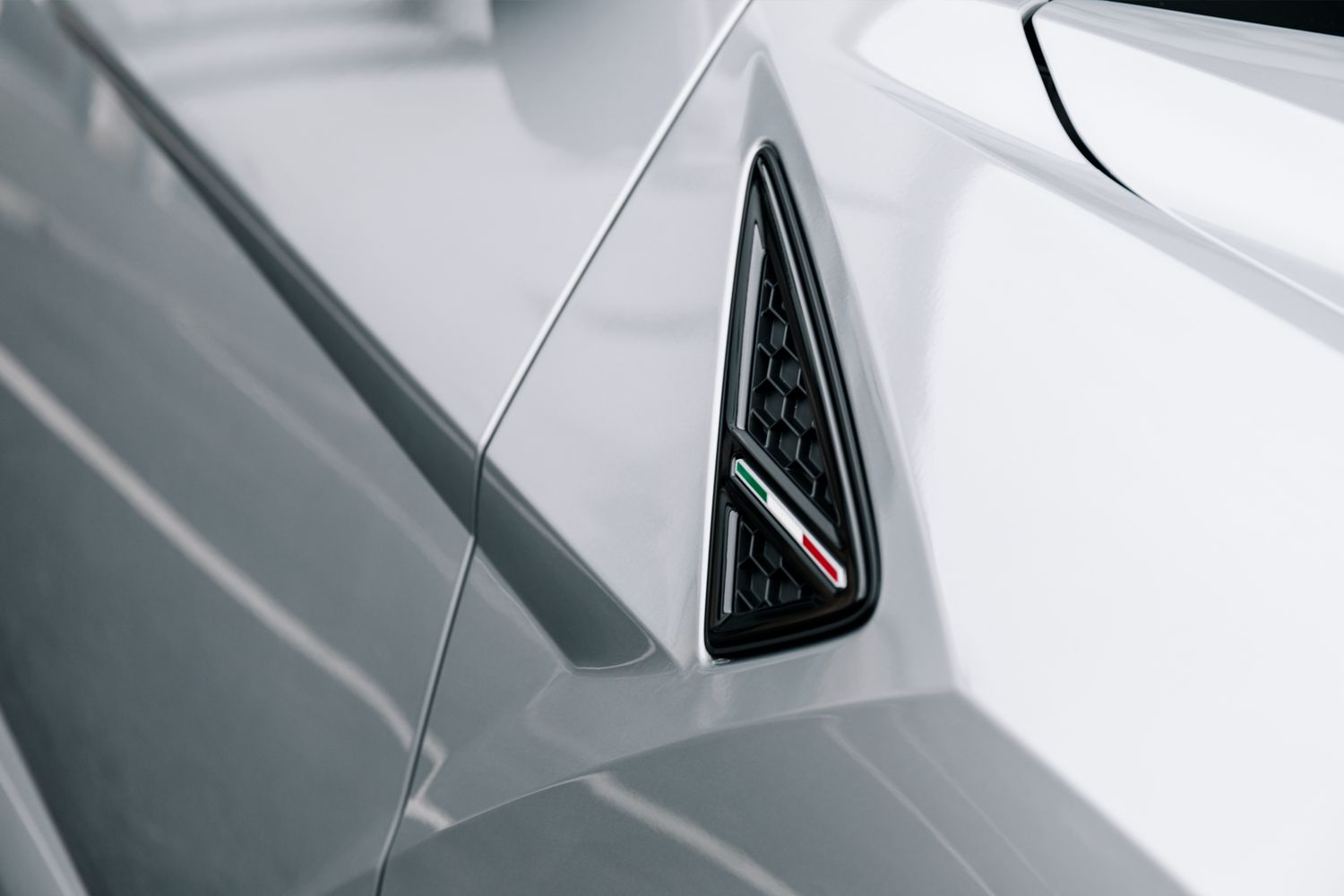 Lamborghini Urus V8
