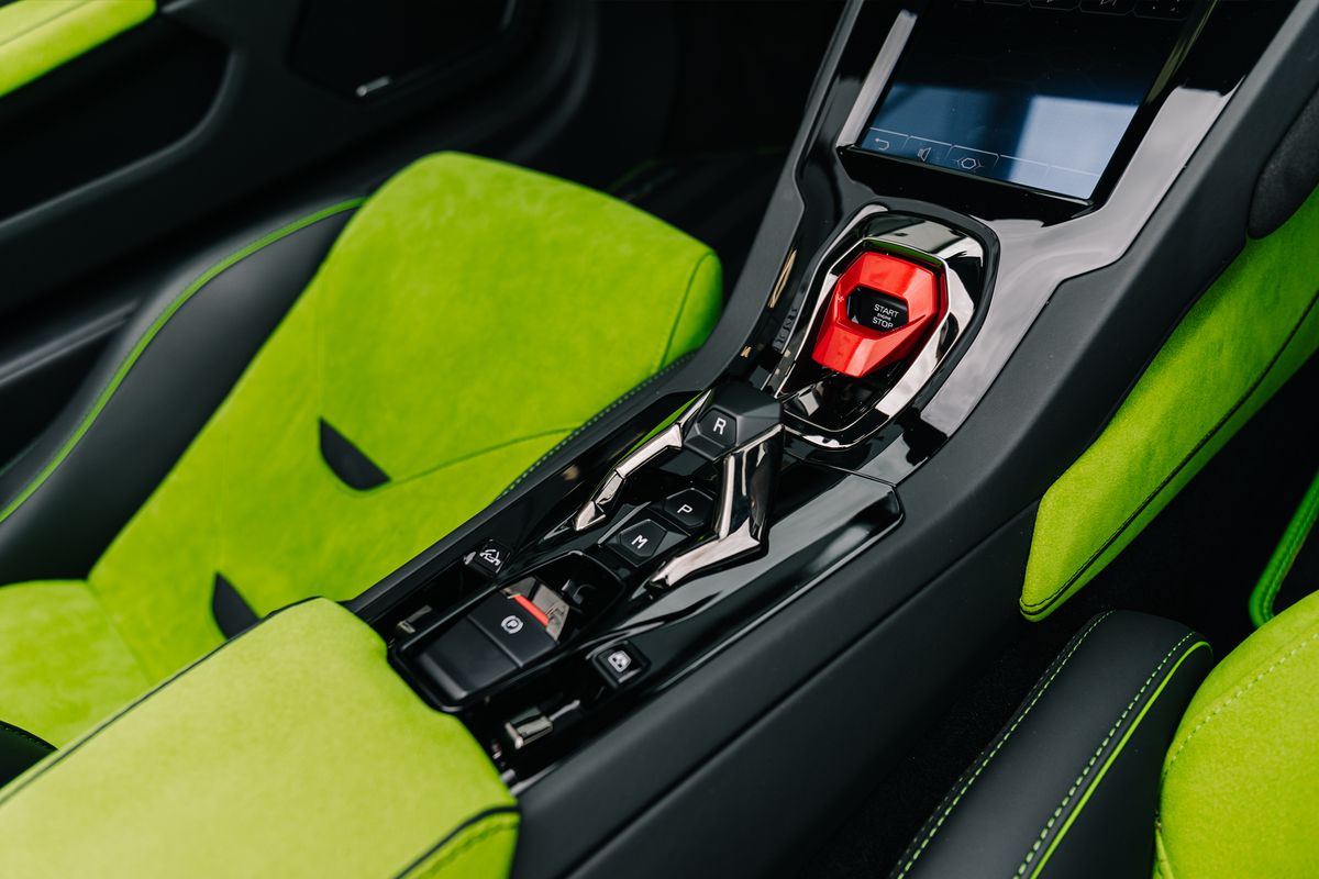 Lamborghini Huracan Evo Spyder LP 640-4 EVO SPYDER