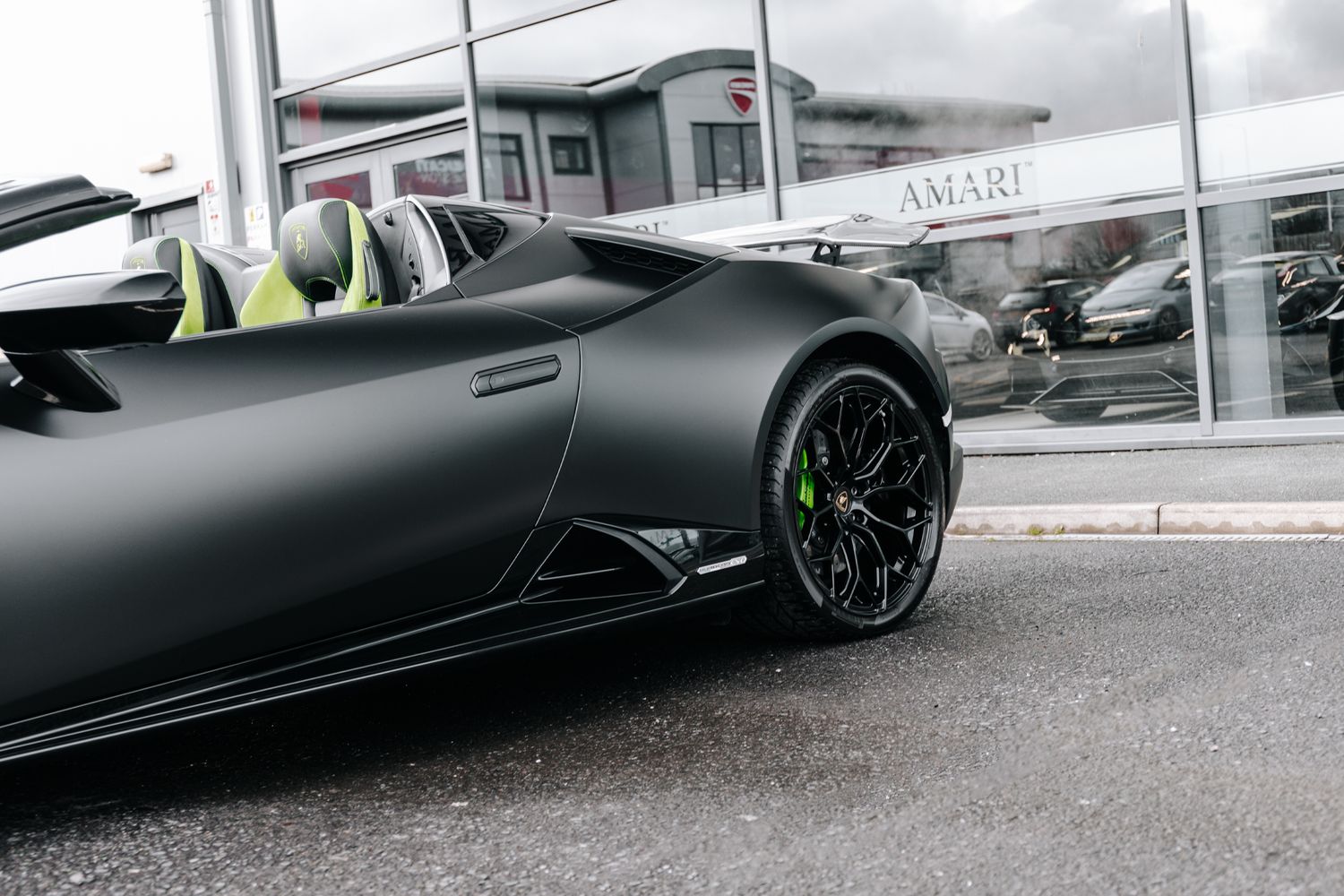 Lamborghini Huracan Evo Spyder LP 640-4 EVO SPYDER