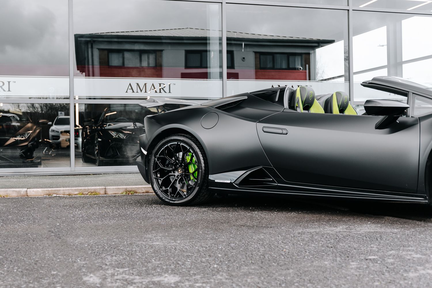 Lamborghini Huracan Evo Spyder LP 640-4 EVO SPYDER