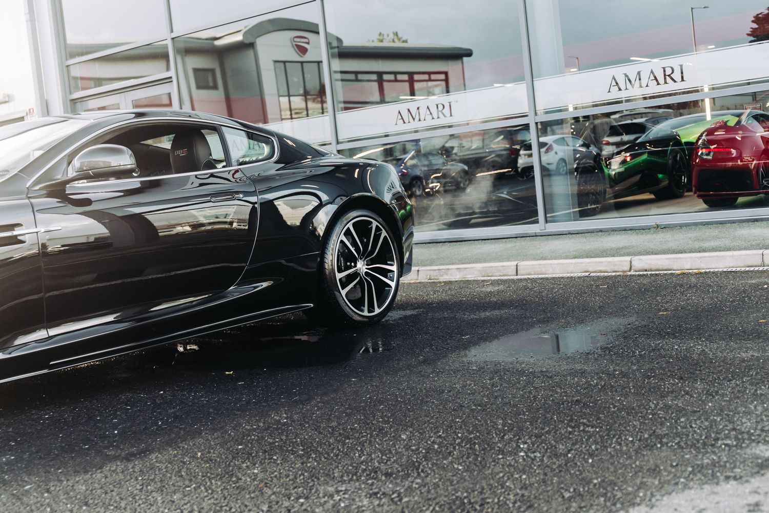 Aston Martin DBS Ultimate