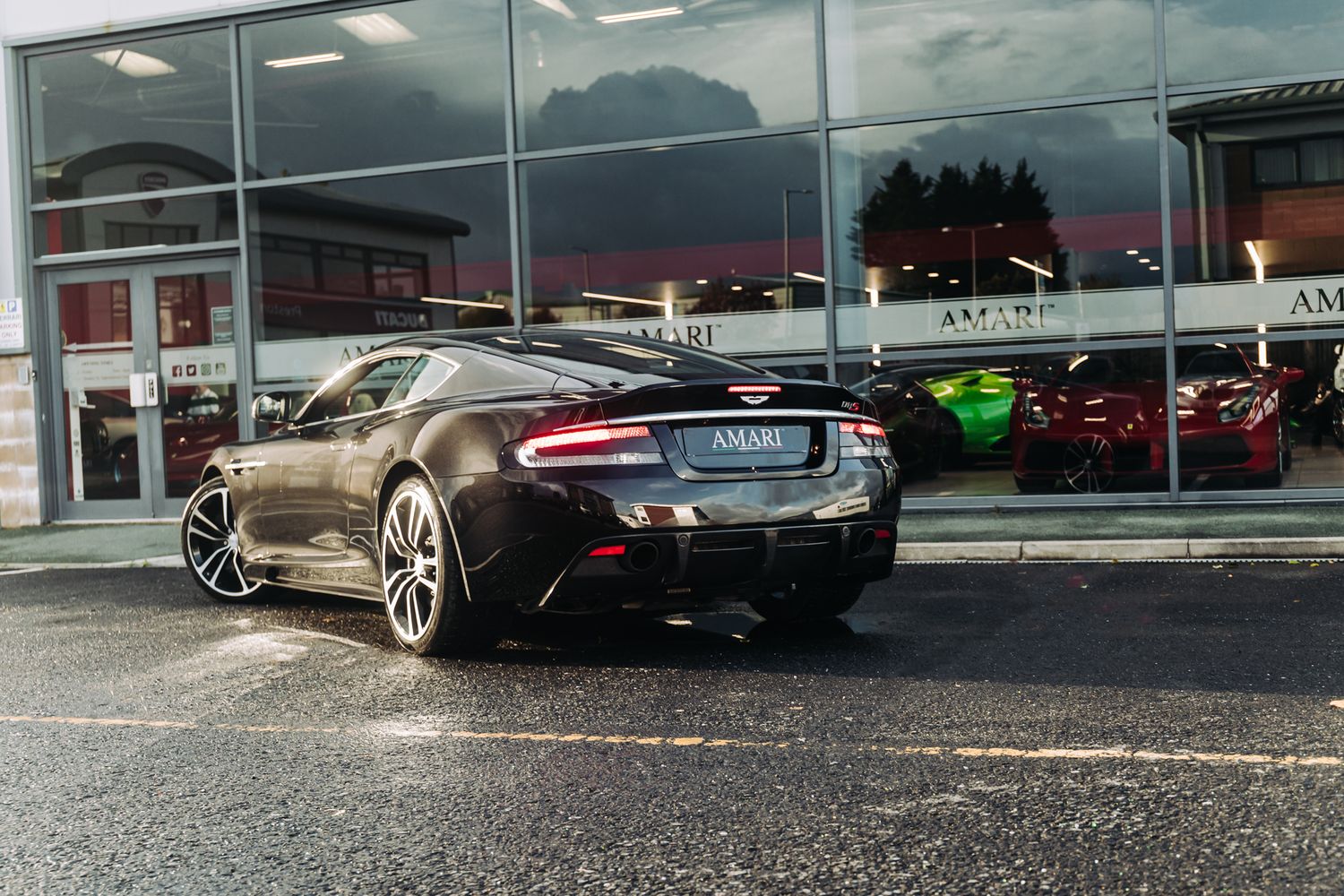 Aston Martin DBS Ultimate