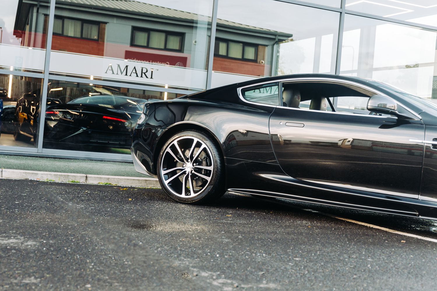 Aston Martin DBS Ultimate