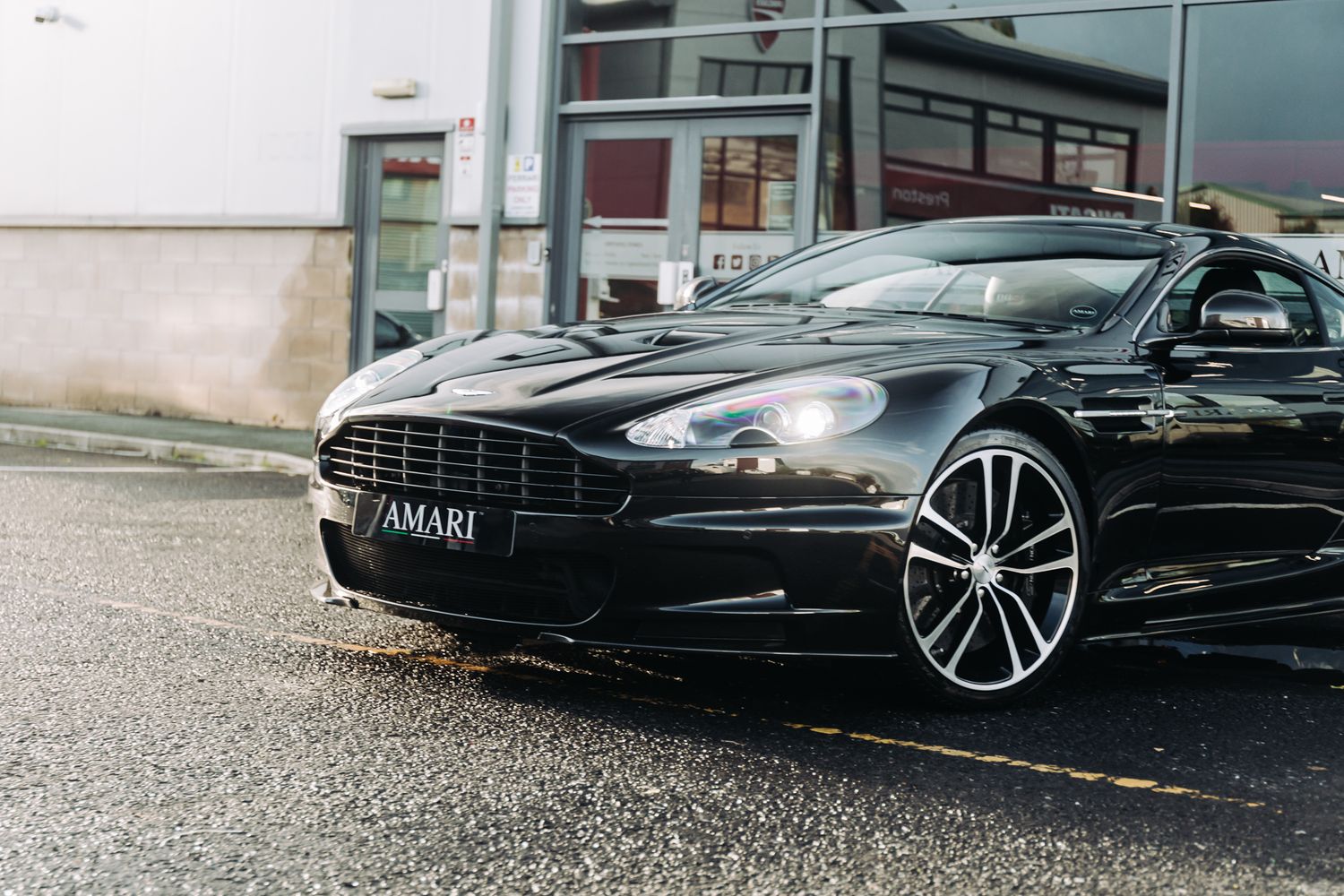 Aston Martin DBS Ultimate