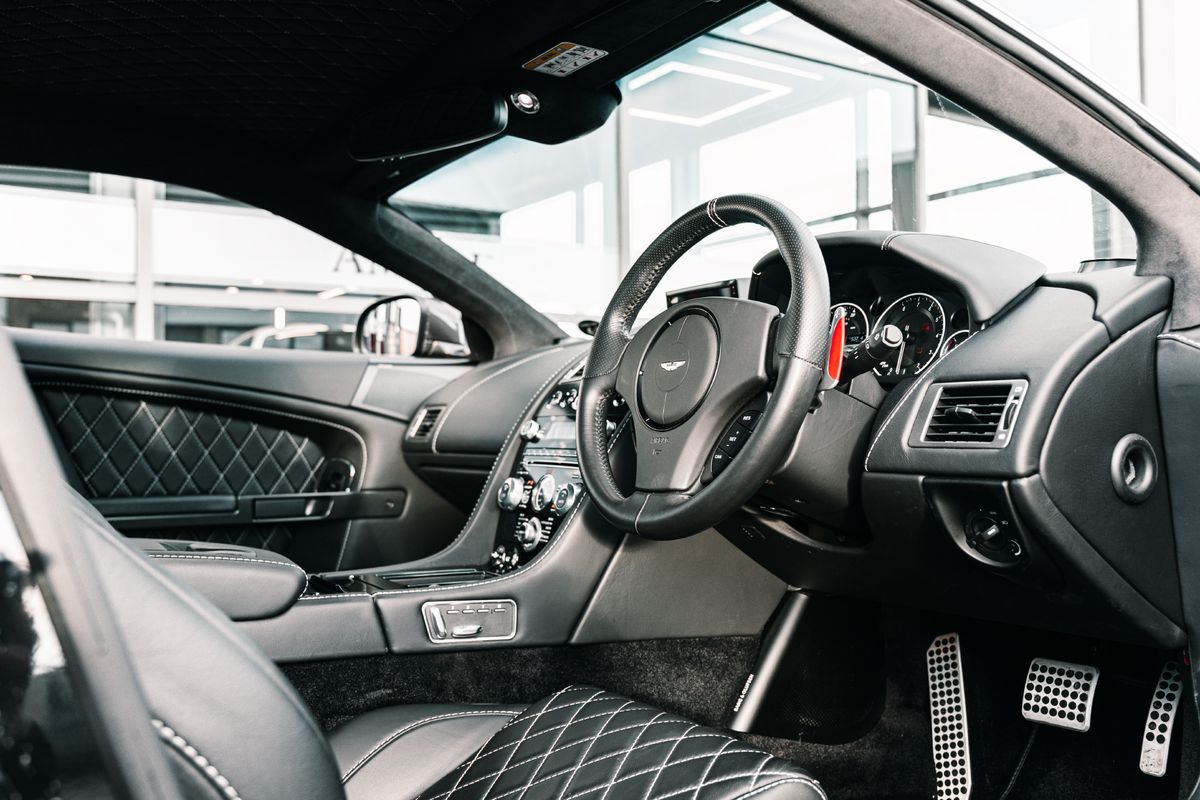 Aston Martin DBS Ultimate