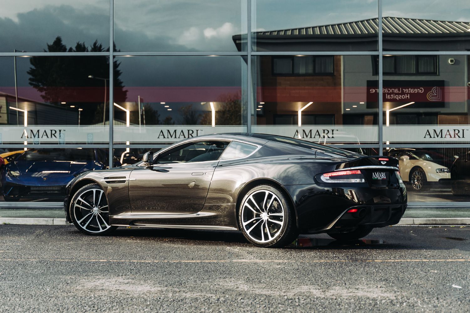 Aston Martin DBS Ultimate