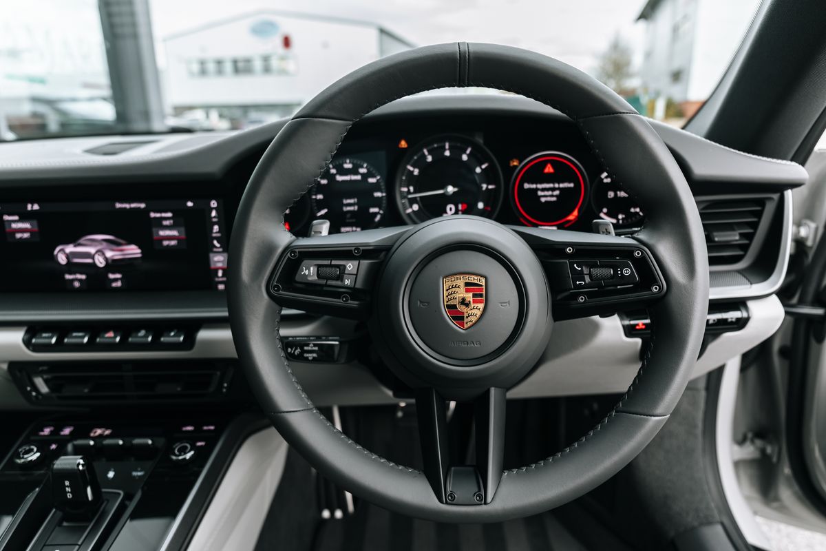 PORSCHE 911 CARRERA 4 CARRERA 4 PDK