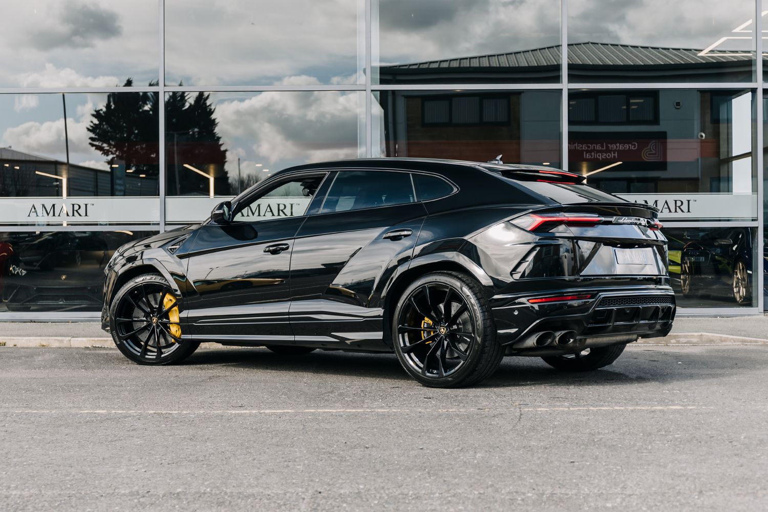 Lamborghini Urus V8 V8