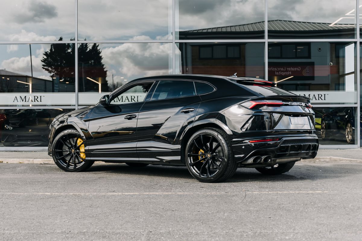 Lamborghini Urus V8 V8