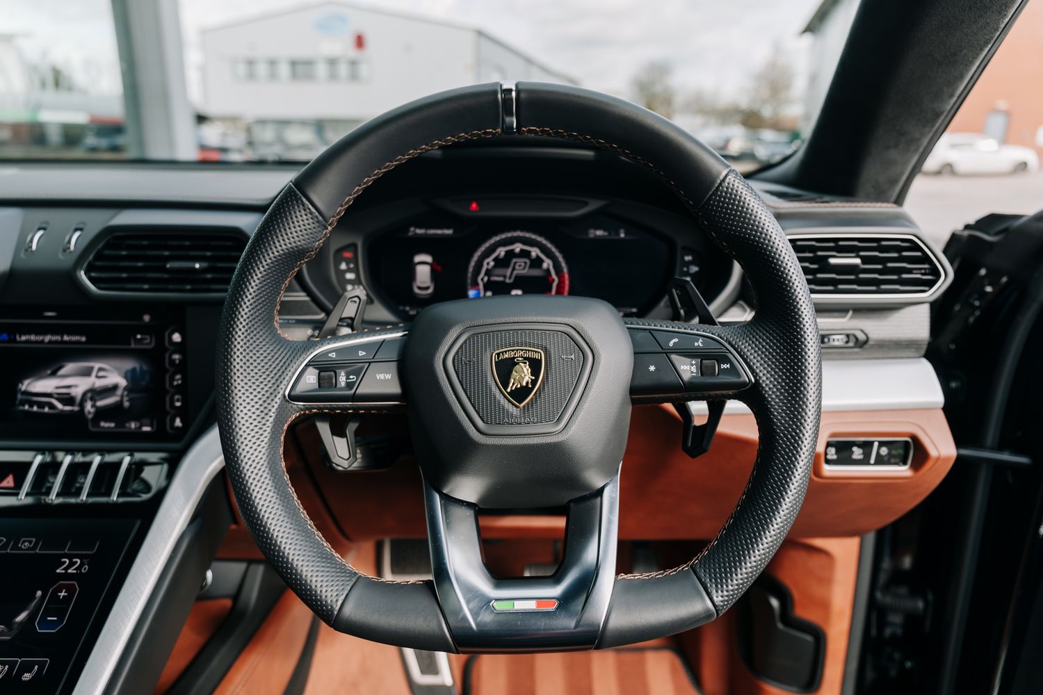 Lamborghini Urus V8 V8