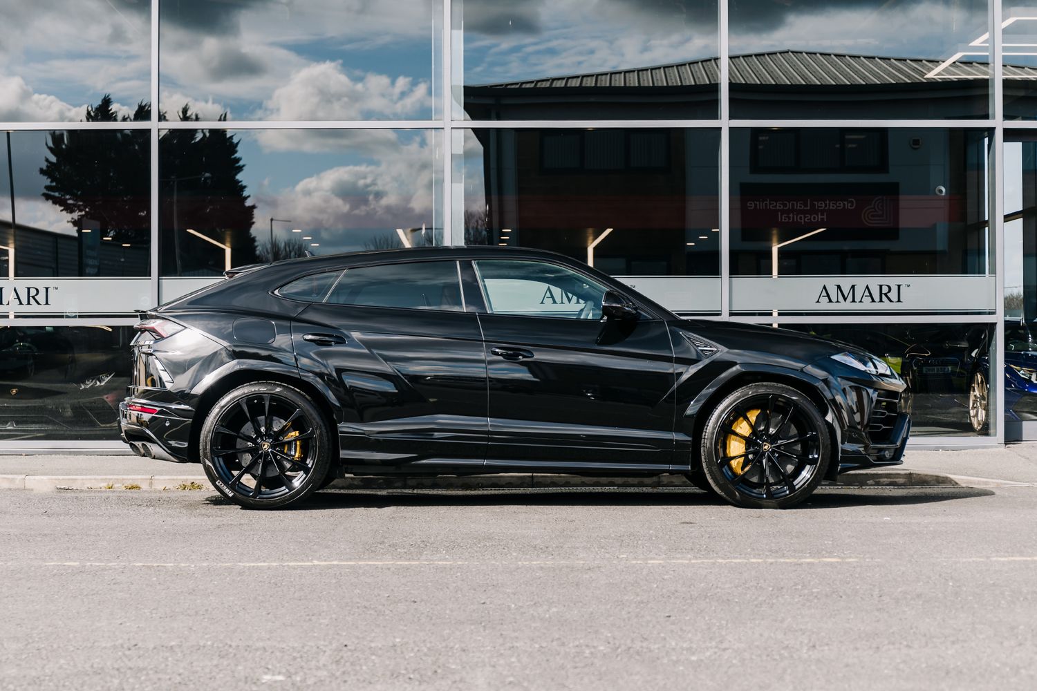 Lamborghini Urus V8 V8