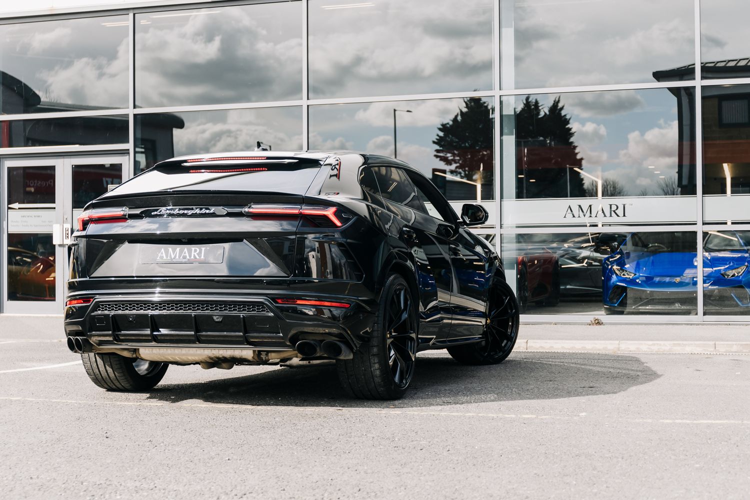 Lamborghini Urus V8 V8