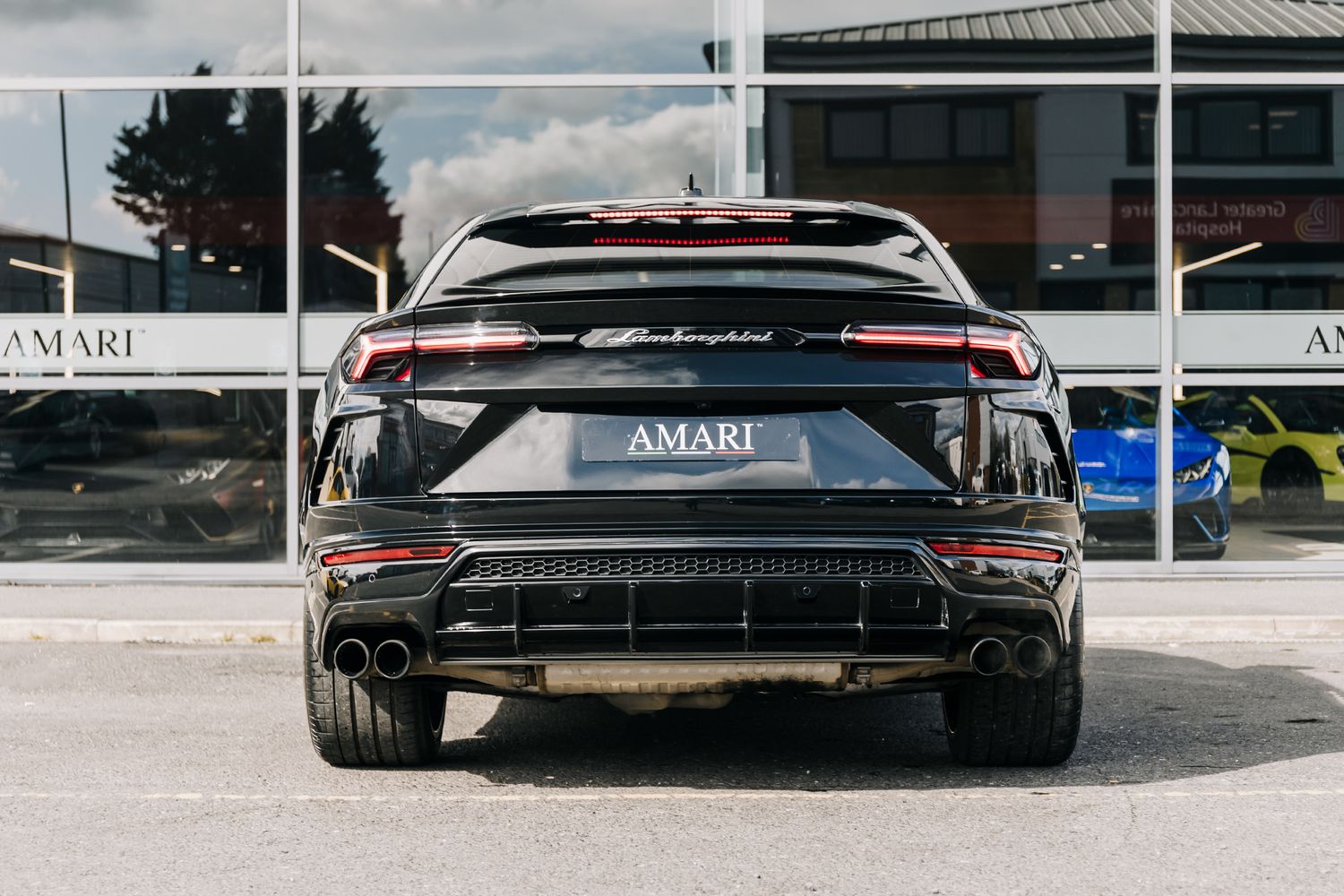Lamborghini Urus V8 V8