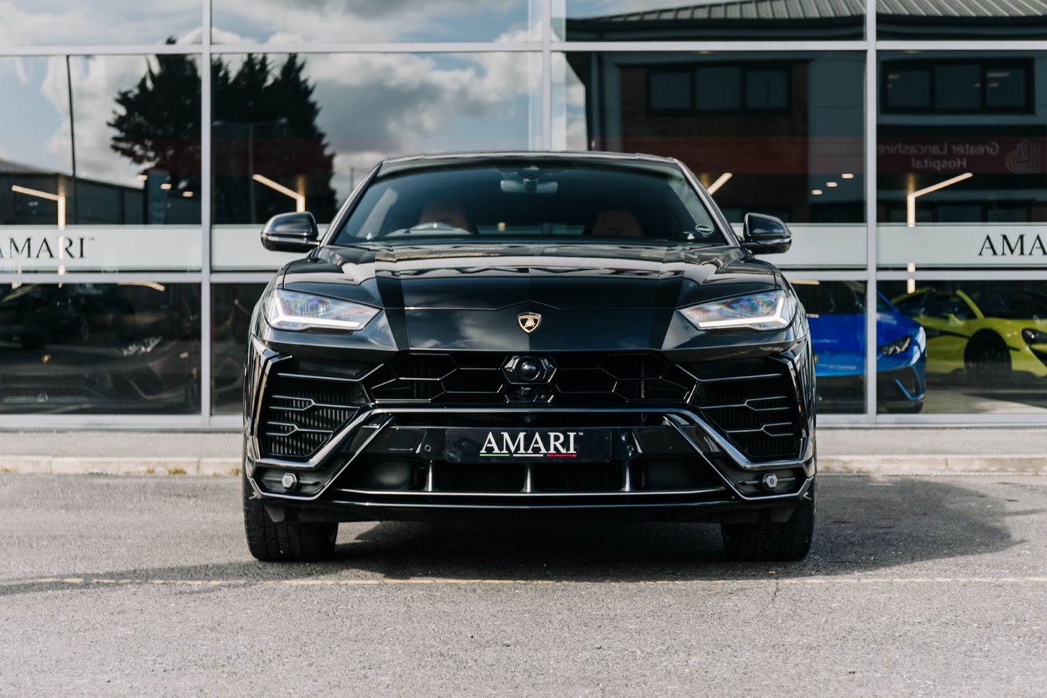 Lamborghini Urus V8 V8