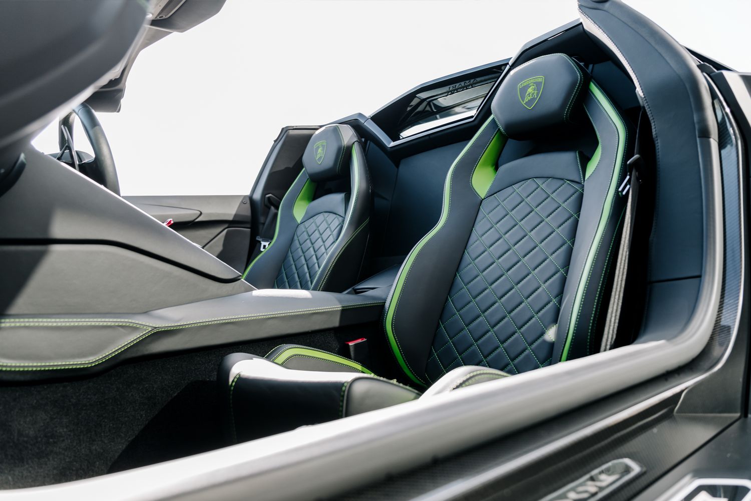 Lamborghini Aventador LP740-4 S Roadster
