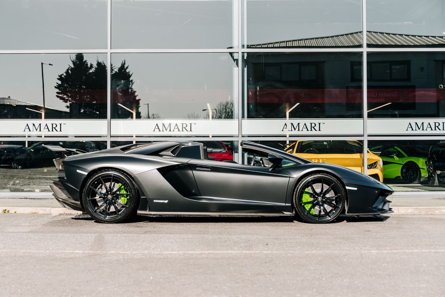 Lamborghini Aventador LP740-4 S Roadster