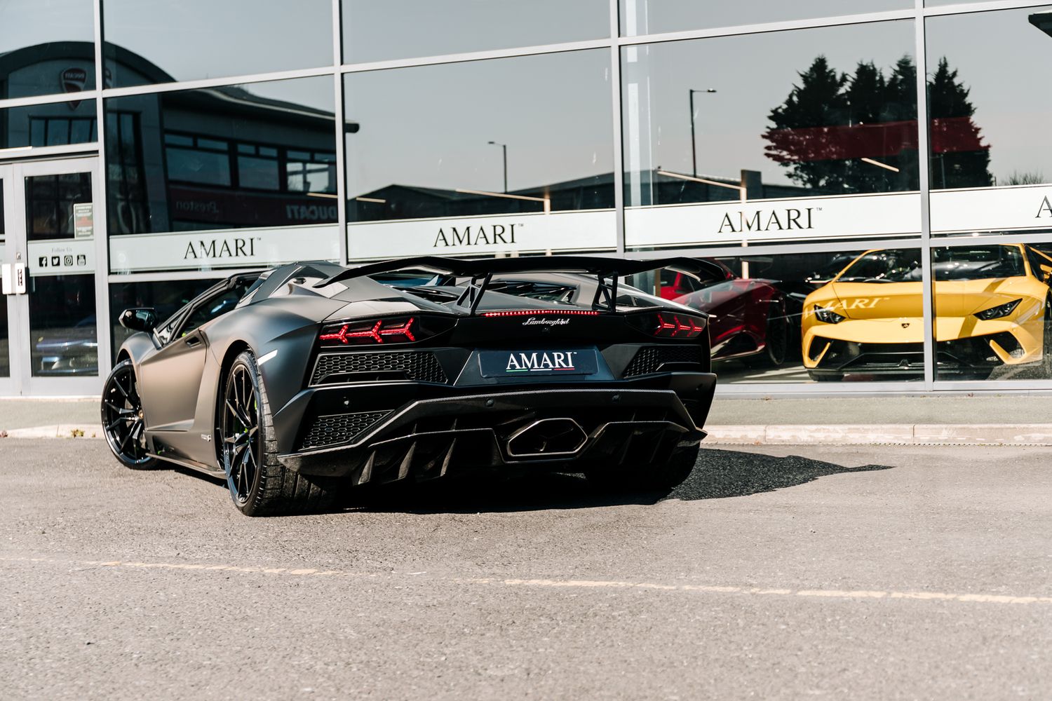 Lamborghini Aventador LP740-4 S Roadster