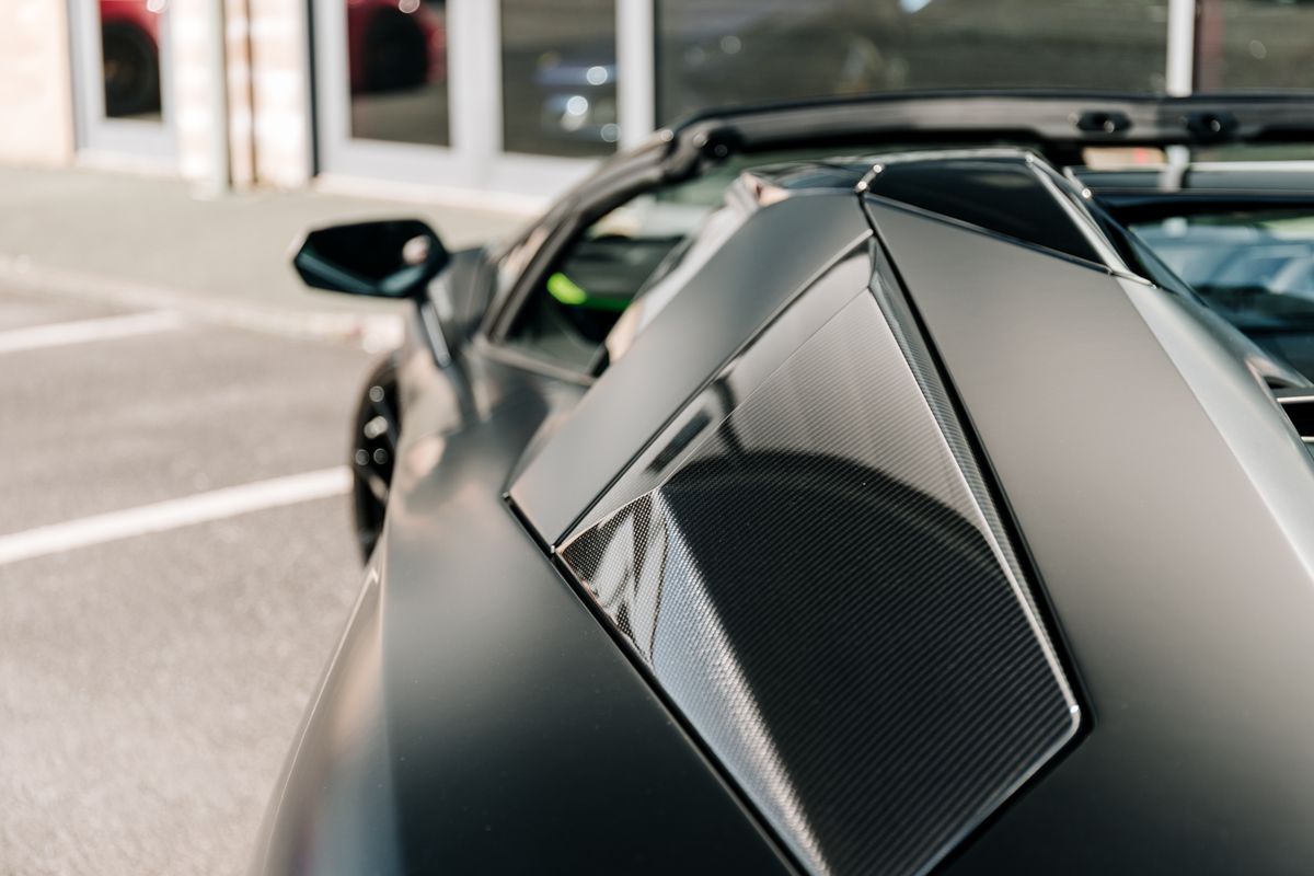 Lamborghini Aventador LP740-4 S Roadster